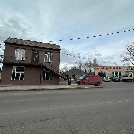 Hotel Elit Ninotsminda Bagian luar foto