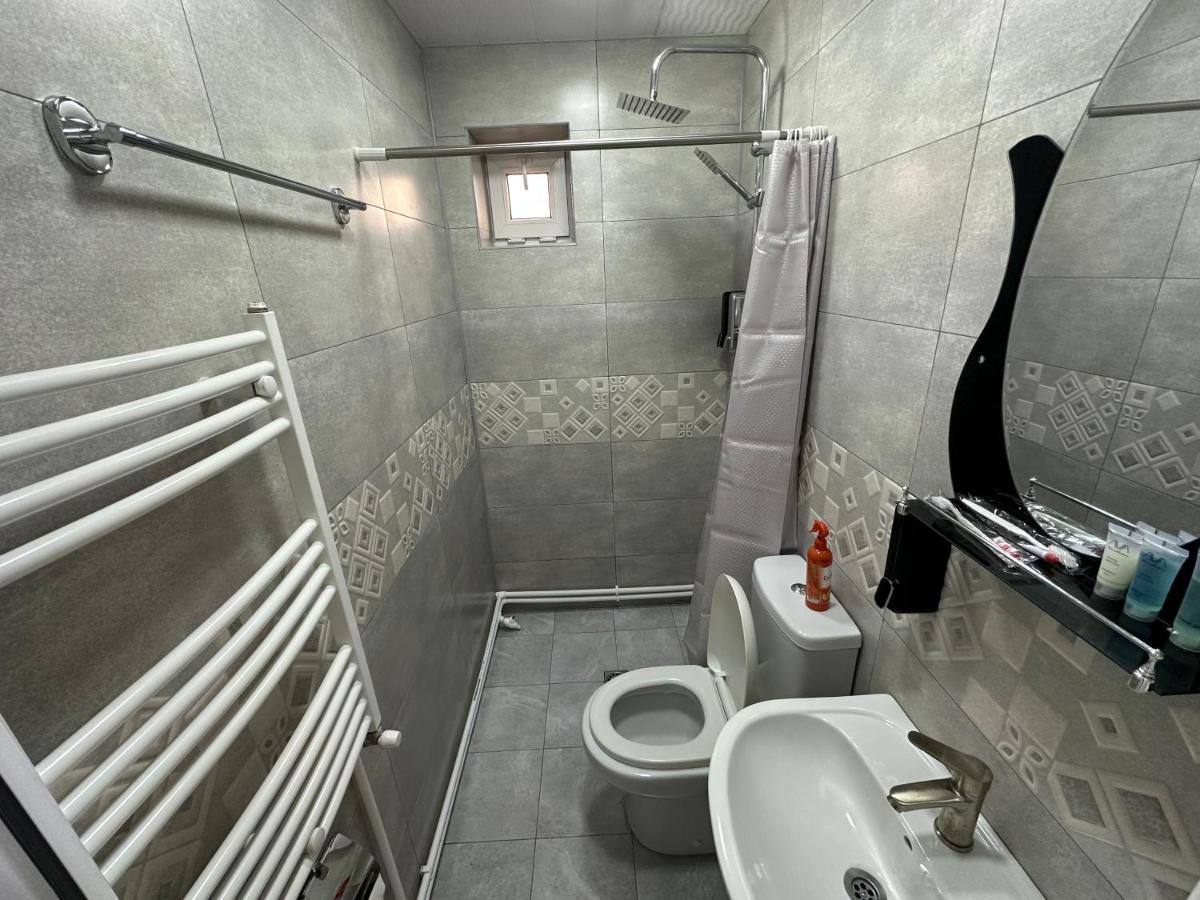Hotel Elit Ninotsminda Bagian luar foto