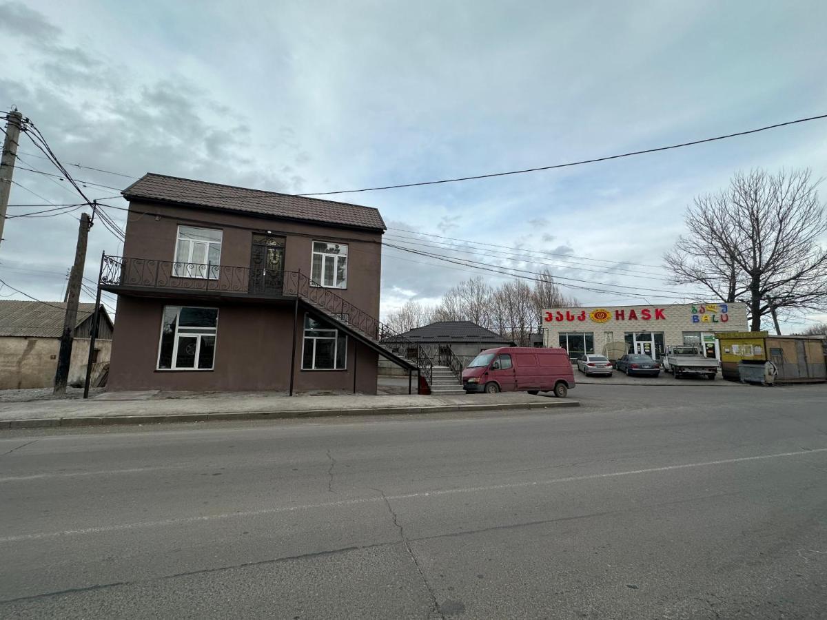 Hotel Elit Ninotsminda Bagian luar foto