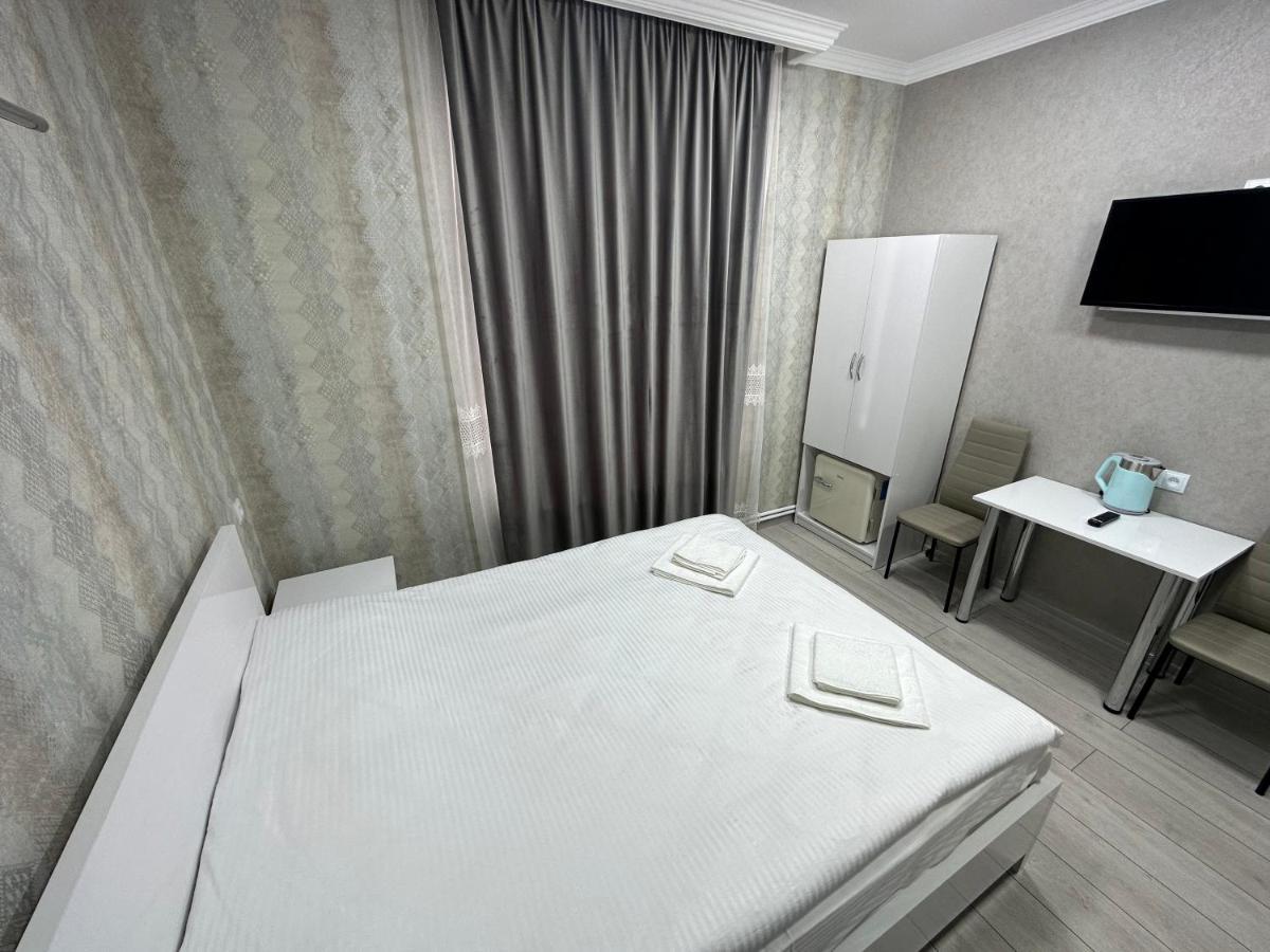Hotel Elit Ninotsminda Bagian luar foto